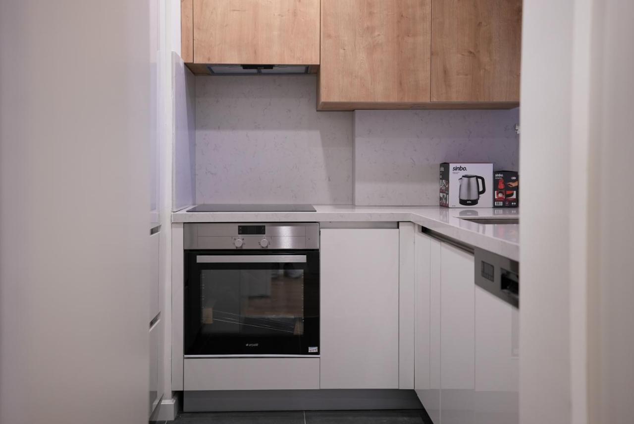 Brand Fully Furnished 1 1 Near Vadi Mall Appartement Istambul