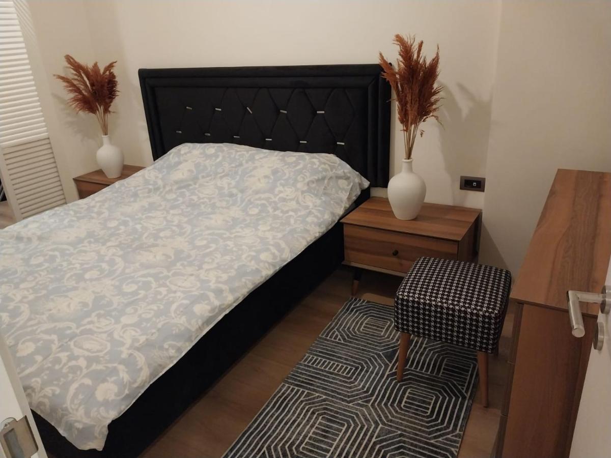 Brand Fully Furnished 1 1 Near Vadi Mall Daire *