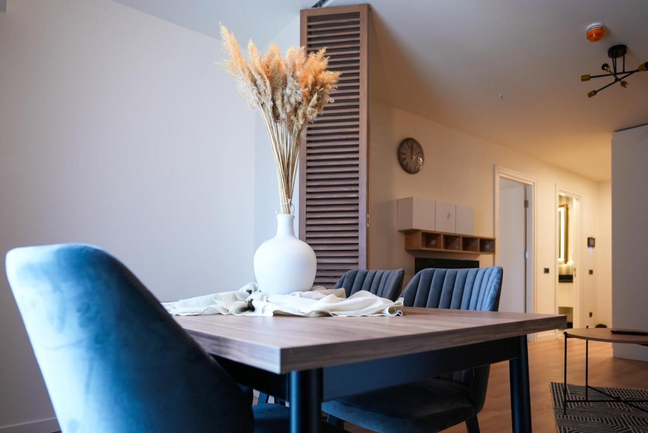 Brand Fully Furnished 1 1 Near Vadi Mall İstanbul