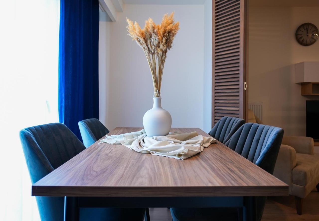 Daire Brand Fully Furnished 1 1 Near Vadi Mall