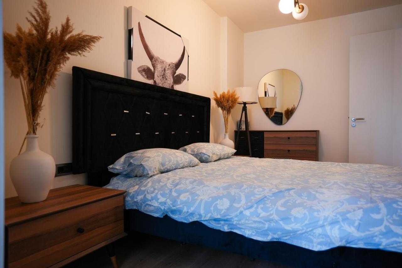 Brand Fully Furnished 1 1 Near Vadi Mall * İstanbul